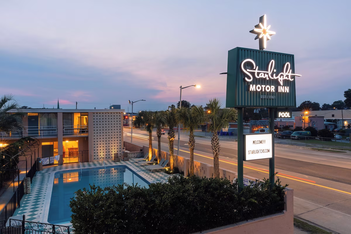 Starlight Motor Inn