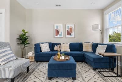 The Pelican | Haven in Park Circle