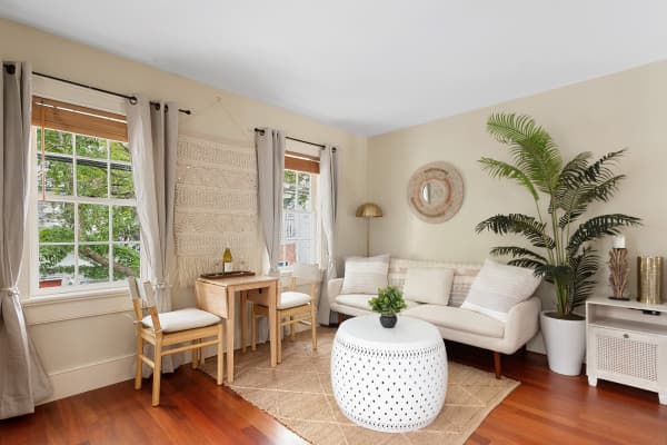 Allora Piccola | Private, Intimate, Walkable