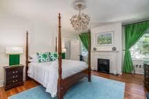The Queen Bee Suite | Historically Exquisite