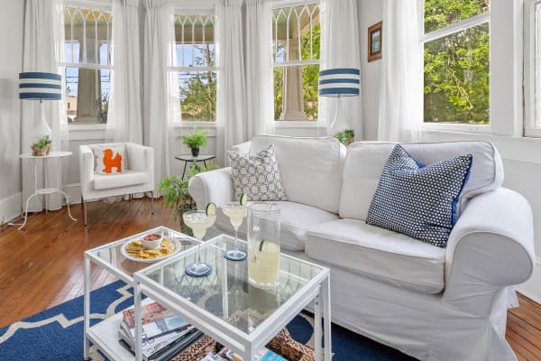 Resi on Rutledge: Urban Chic Living