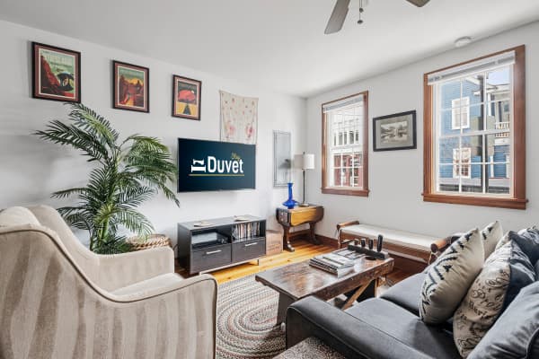 Eclectic Spring Street Getaway at Casa Verde